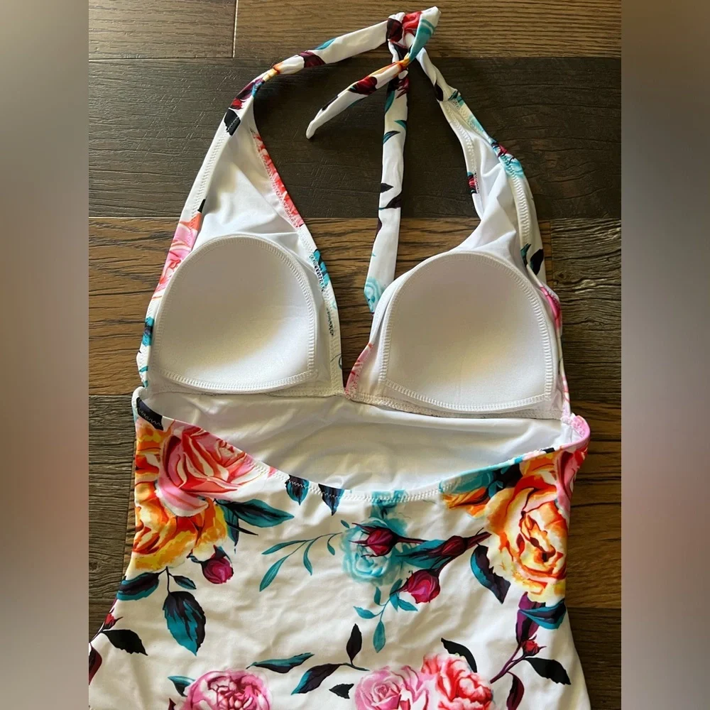 CUPSHE Bold Floral and Stripe Halter
One Piece Swimsuit NWT!! - Picture 11 of 12